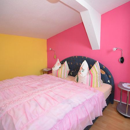Holiday Home In Neustadt Am Rennsteig With Pond Εξωτερικό φωτογραφία