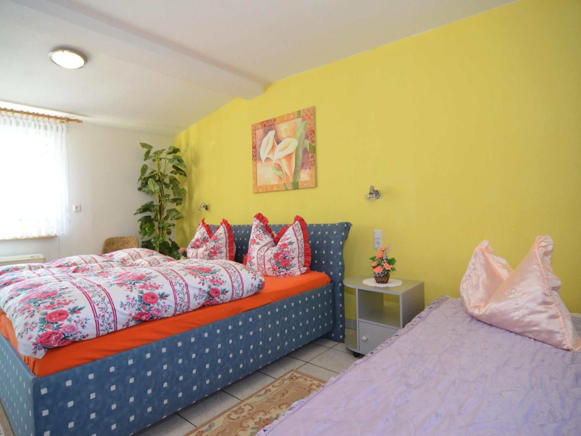 Holiday Home In Neustadt Am Rennsteig With Pond Εξωτερικό φωτογραφία