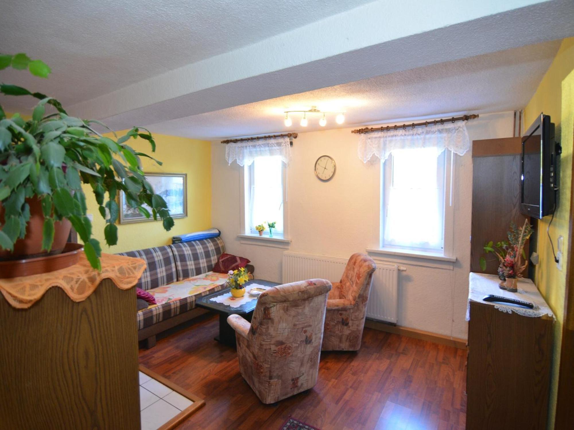 Holiday Home In Neustadt Am Rennsteig With Pond Εξωτερικό φωτογραφία