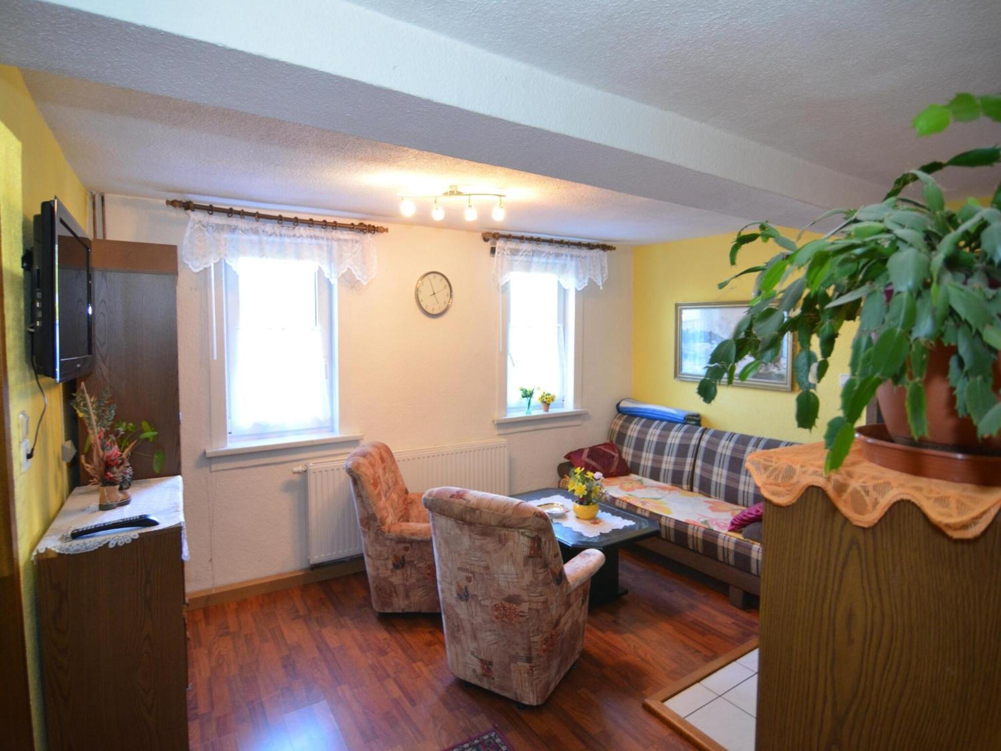 Holiday Home In Neustadt Am Rennsteig With Pond Εξωτερικό φωτογραφία