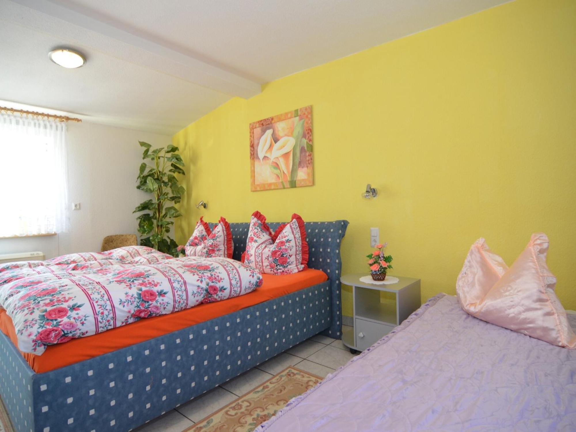Holiday Home In Neustadt Am Rennsteig With Pond Εξωτερικό φωτογραφία
