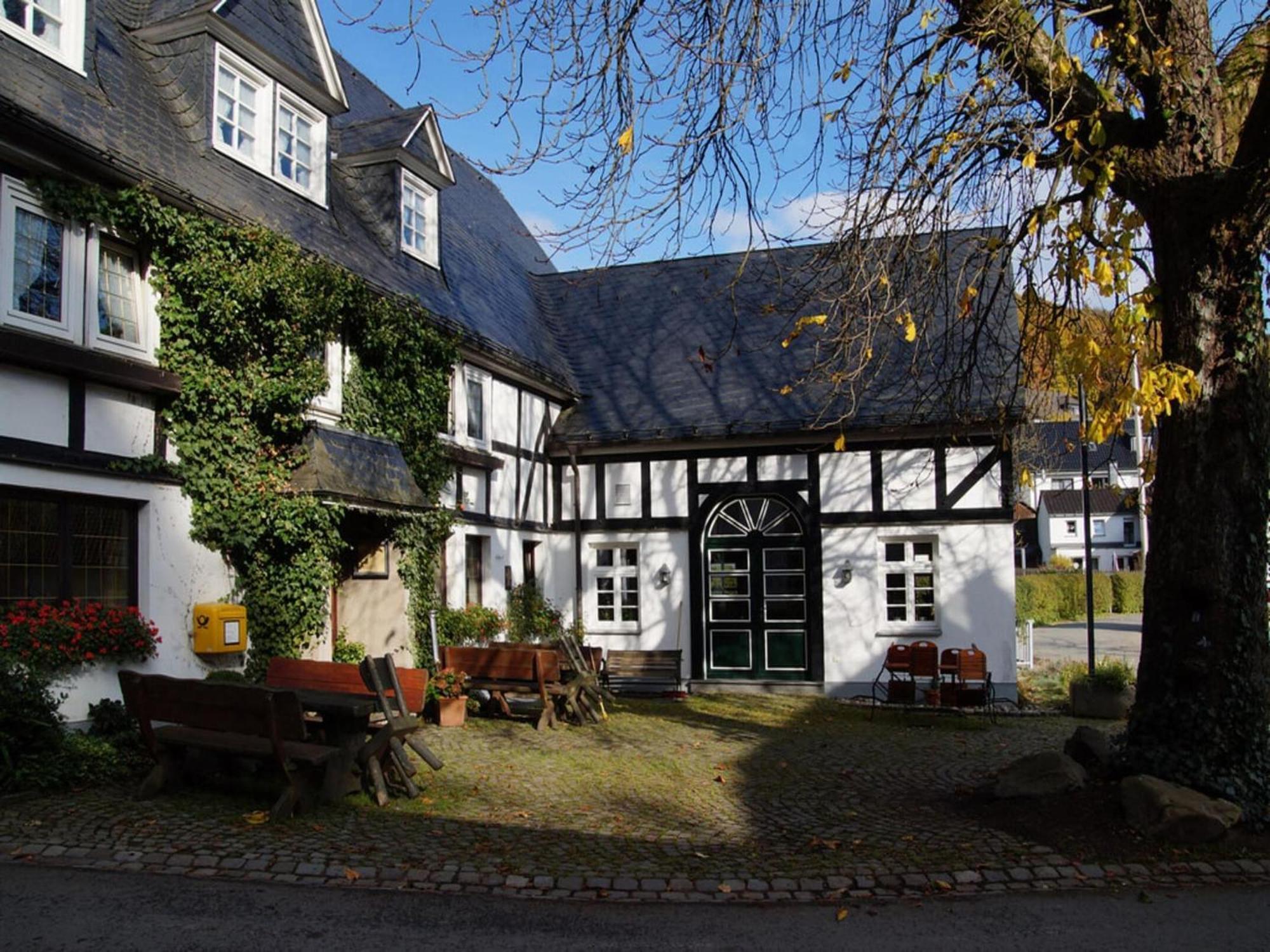 Holiday Home In Neustadt Am Rennsteig With Pond Εξωτερικό φωτογραφία